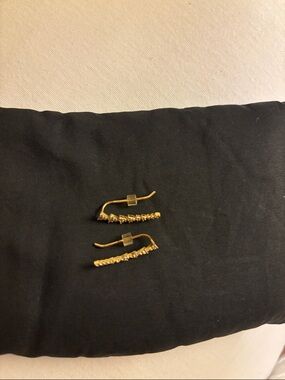 Stella & Dot Gold Triangle Cuff Earrings